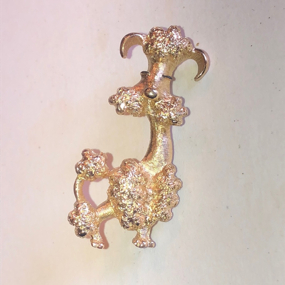 Avon Gold Tone Poodle Brooch Pin